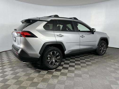 2022 Toyota RAV4 Hybrid XLE Premium