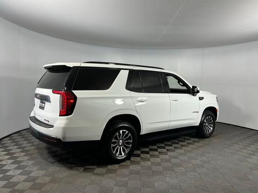 2023 GMC Yukon 4WD AT4