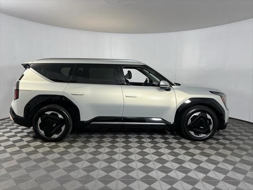 2024 Kia EV9 Land