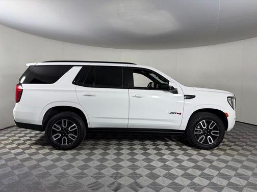 2024 GMC Yukon 4WD AT4