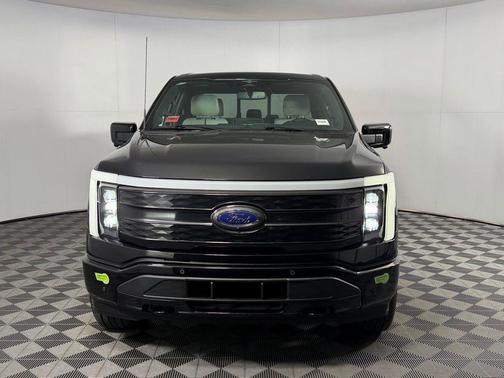 Agate Black Metallic 2023 Ford F-150 Lightning Platinum