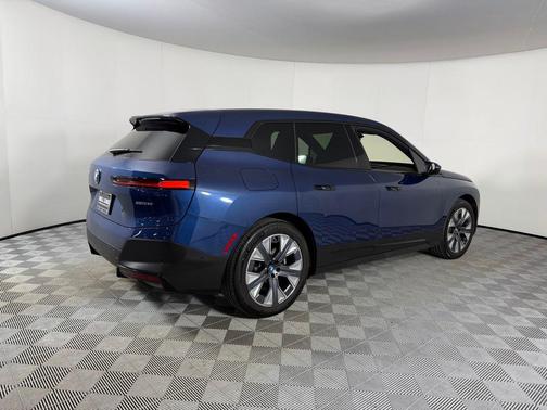 2022 BMW iX xDrive50