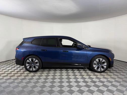 2022 BMW iX xDrive50