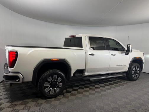 White Frost 2025 GMC Sierra 3500 Denali