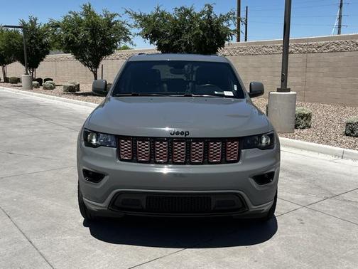 2019 Jeep Grand Cherokee Altitude
