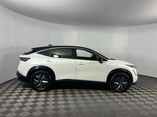 2025 Nissan ARIYA ENGAGE