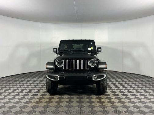 2024 Jeep Wrangler 4-Door Sahara 4x4