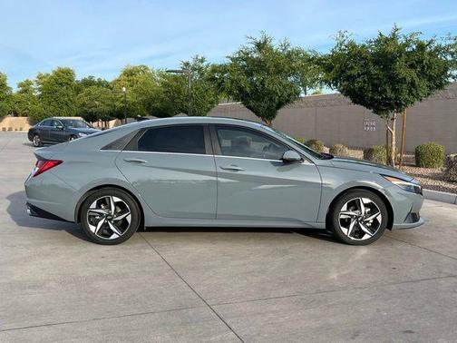 Electric Shadow 2023 Hyundai ELANTRA Limited