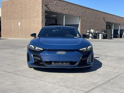 2022 Audi e-tron GT Prestige