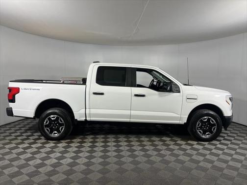 2022 Ford F-150 Lightning Pro