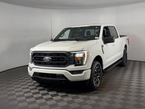 Oxford White 2023 Ford F-150 XLT