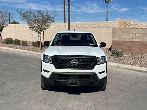2024 Nissan Frontier S