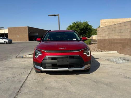 Runway Red 2025 Kia Niro LX