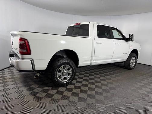 Bright White Clearcoat 2024 RAM 2500 Laramie Crew Cab 4x4 6'4' Box