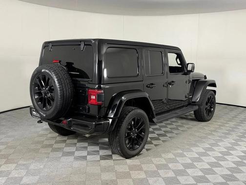 Black Clearcoat 2021 Jeep Wrangler Unlimited Sahara