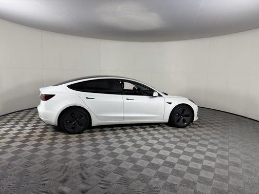 Pearl White Multi-Coat 2023 Tesla Model 3 Standard Range