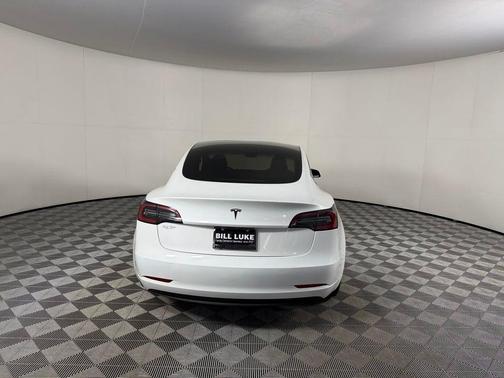 Pearl White Multi-Coat 2023 Tesla Model 3 Standard Range