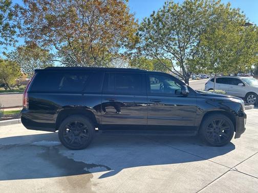 2018 Cadillac Escalade ESV Standard