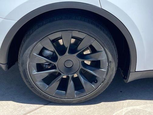 Pearl White Multi-Coat 2021 Tesla Model Y Long Range Dual Motor All-Wheel Drive