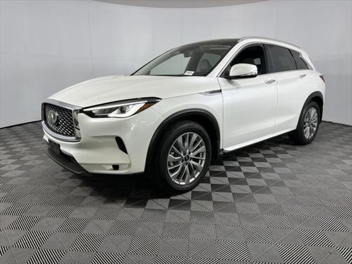 2023 INFINITI QX50 LUXE