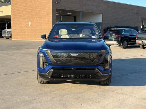 2026 Cadillac VISTIQ Sport