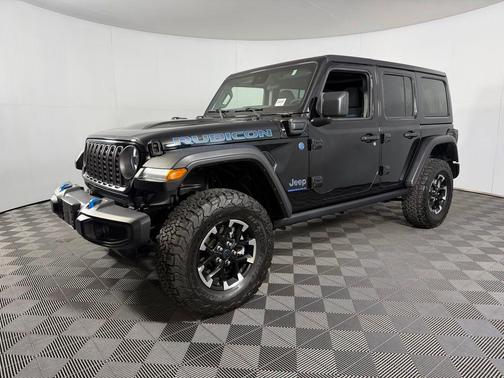 Black Clearcoat 2025 Jeep Wrangler 4xe Rubicon