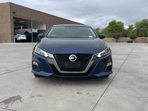 2022 Nissan Altima SR FWD