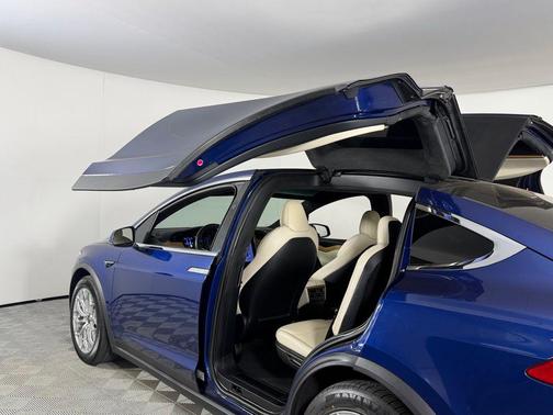 2020 Tesla Model X Long Range Dual Motor All-Wheel Drive
