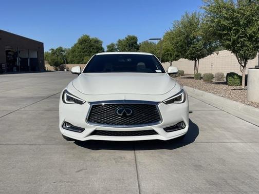 2022 INFINITI Q60 LUXE AWD