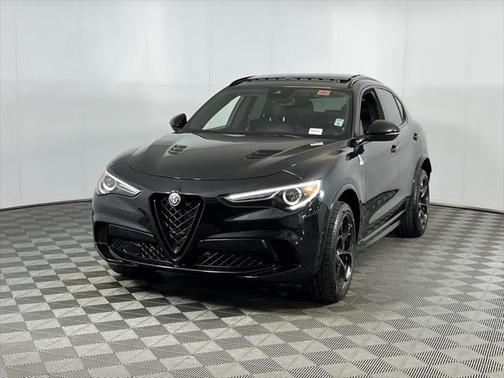 2023 Alfa Romeo Stelvio Quadrifoglio