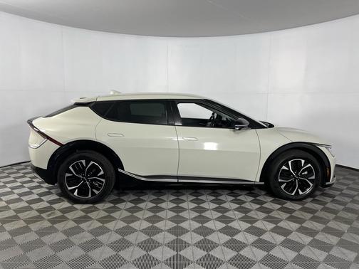 2024 Kia EV6 Wind