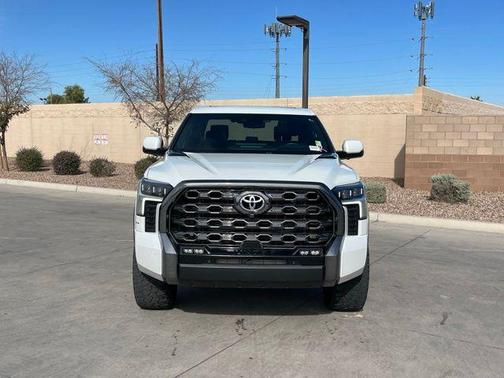 2023 Toyota Tundra Hybrid Platinum