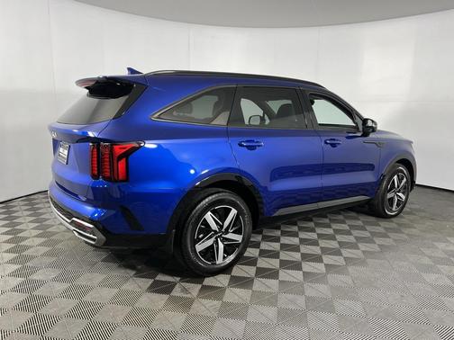 2023 Kia Sorento EX