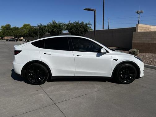 2021 Tesla Model Y Long Range Dual Motor All-Wheel Drive