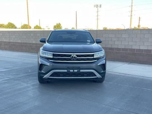 2022 Volkswagen Atlas Cross Sport 2.0T SE w/Technology