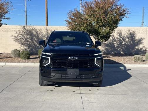 2025 Chevrolet Suburban RST