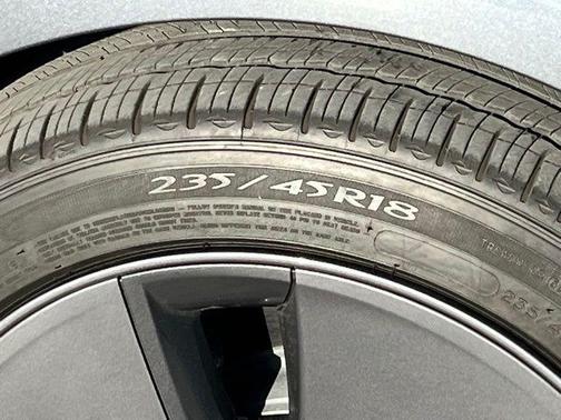 Midnight Silver Metallic 2023 Tesla Model 3 Standard Range