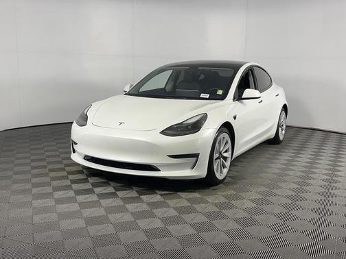2022 Tesla Model 3 Long Range