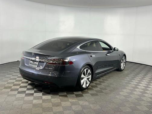 2021 Tesla Model S Long Range