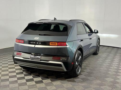 2025 Hyundai IONIQ 5 SEL