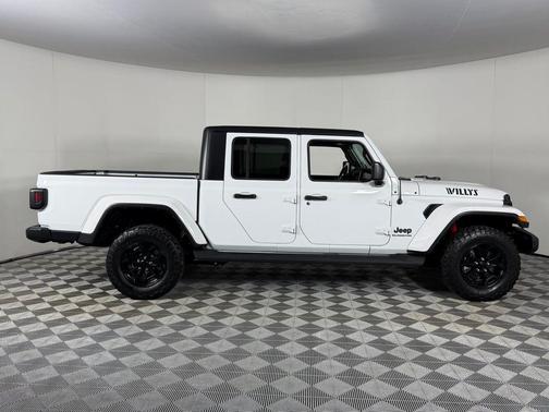 2022 Jeep Gladiator Willys 4x4