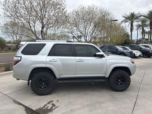 2023 Toyota 4Runner SR5