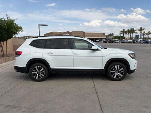 2023 Volkswagen Atlas 2.0T SE