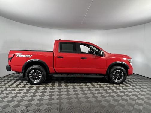 2024 Nissan Titan PRO-4X