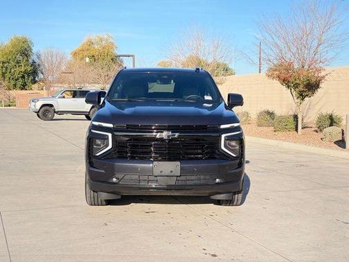 2025 Chevrolet Suburban RST