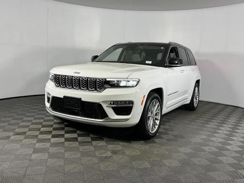 2023 Jeep Grand Cherokee Summit