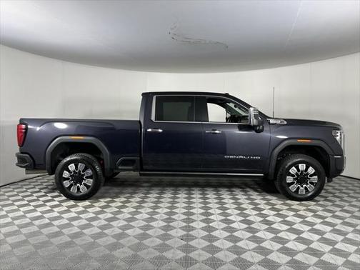 2024 GMC Sierra 2500 Denali