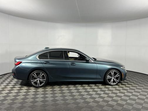 2021 BMW 330 xDrive