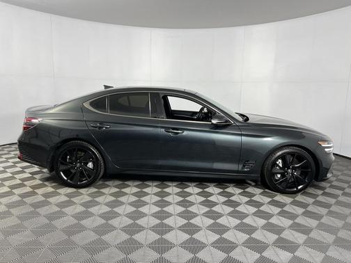 2023 Genesis G70 3.3T RWD