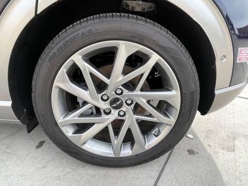 2025 Genesis GV60 Advanced AWD